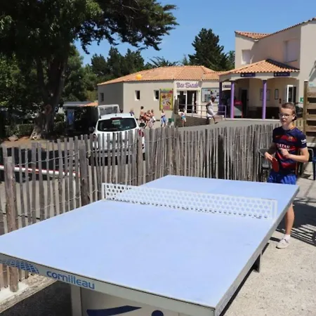 Mobil Avec Terrasse - 9 Pers. - Api-1-52-2044 Campsite *