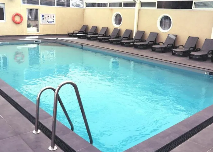 Camping Mobil Avec Terrasse - 9 Pers. - Api-1-52-2044