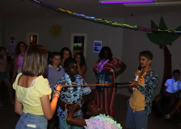 Mobil Avec Terrasse - 9 Pers. - Api-1-52-2044